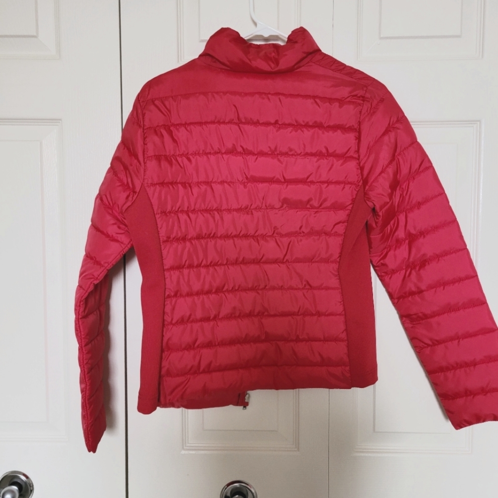 Red puffer jacket - Picture 7 of 8